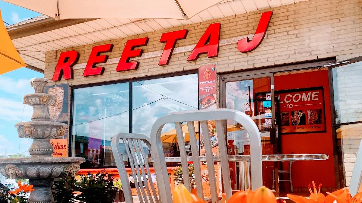 Reetaj Middle Eastern Restaurant in Oshawa